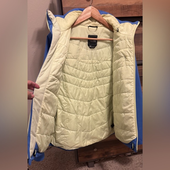 The North Face Apex Elevation Jacket in Blue & Light Yellow/Lime Green Interior - Picture 7 of 10
